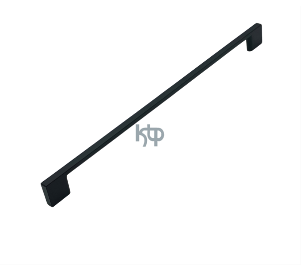 D143